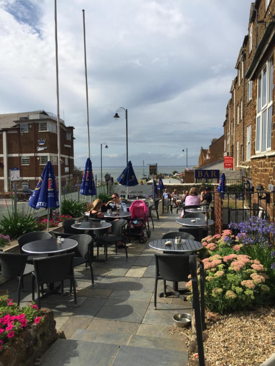Marine Bar Pub With Rooms Hunstanton Esterno foto