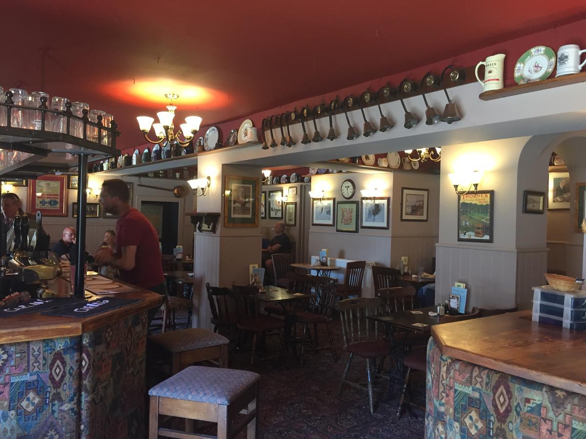 Marine Bar Pub With Rooms Hunstanton Esterno foto